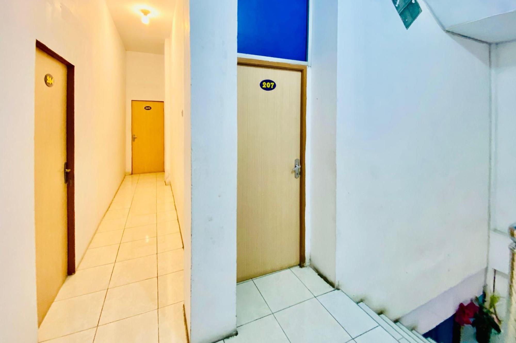 OYO 2044 Star Hill Inn Syariah Rantau Laban Bagian luar foto