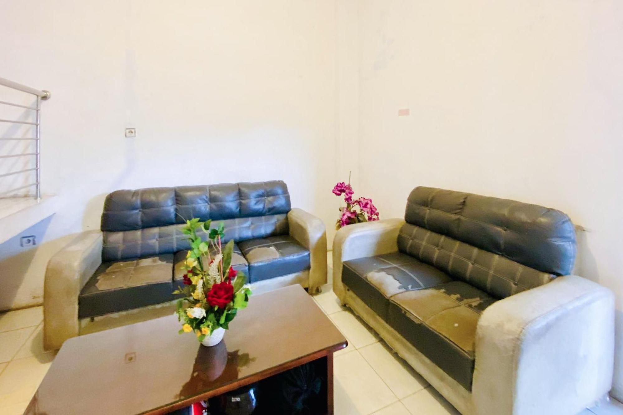OYO 2044 Star Hill Inn Syariah Rantau Laban Bagian luar foto