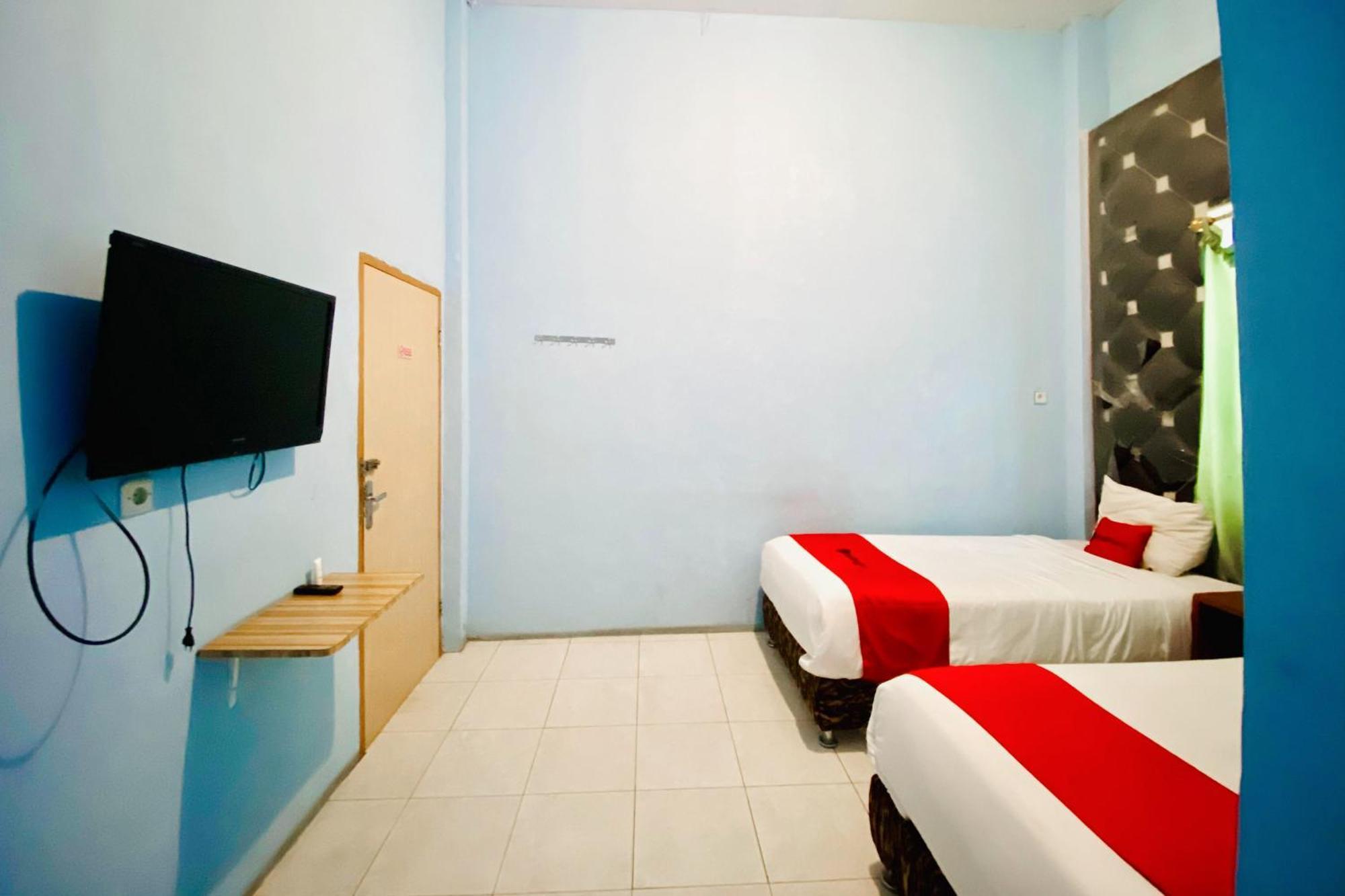 OYO 2044 Star Hill Inn Syariah Rantau Laban Bagian luar foto